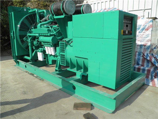 休宁出租发电机 发电机组厂家：柴油发电机组的控制屏的作用是什么？